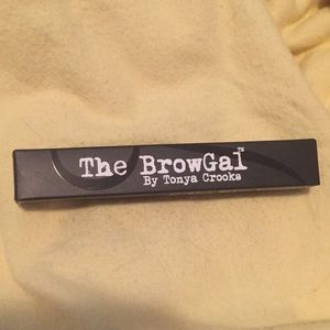 Water resistant eyebrow gel